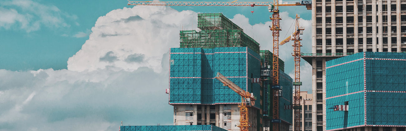 Des bâtiments en construction