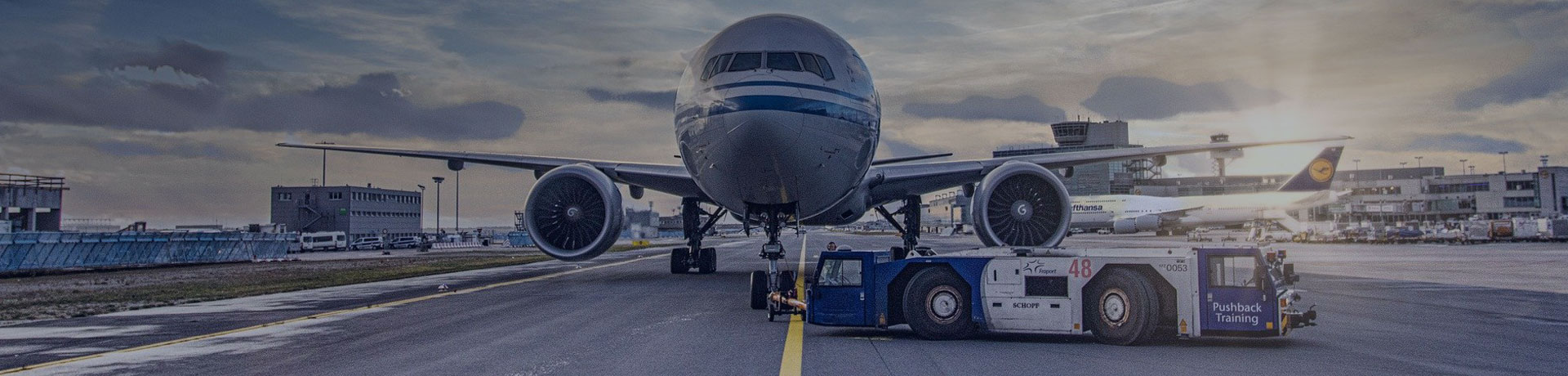 Assistance en piste pour le déchargement d'un avion