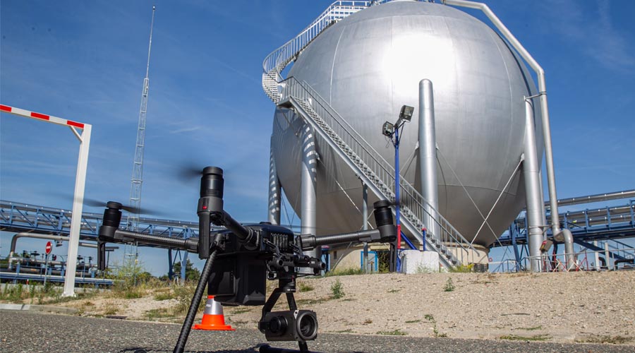 drone inspection of a gas installation