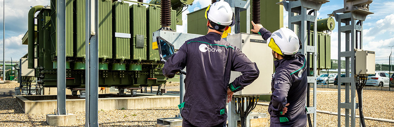 Deux collaborateurs Apave en mission Industrie