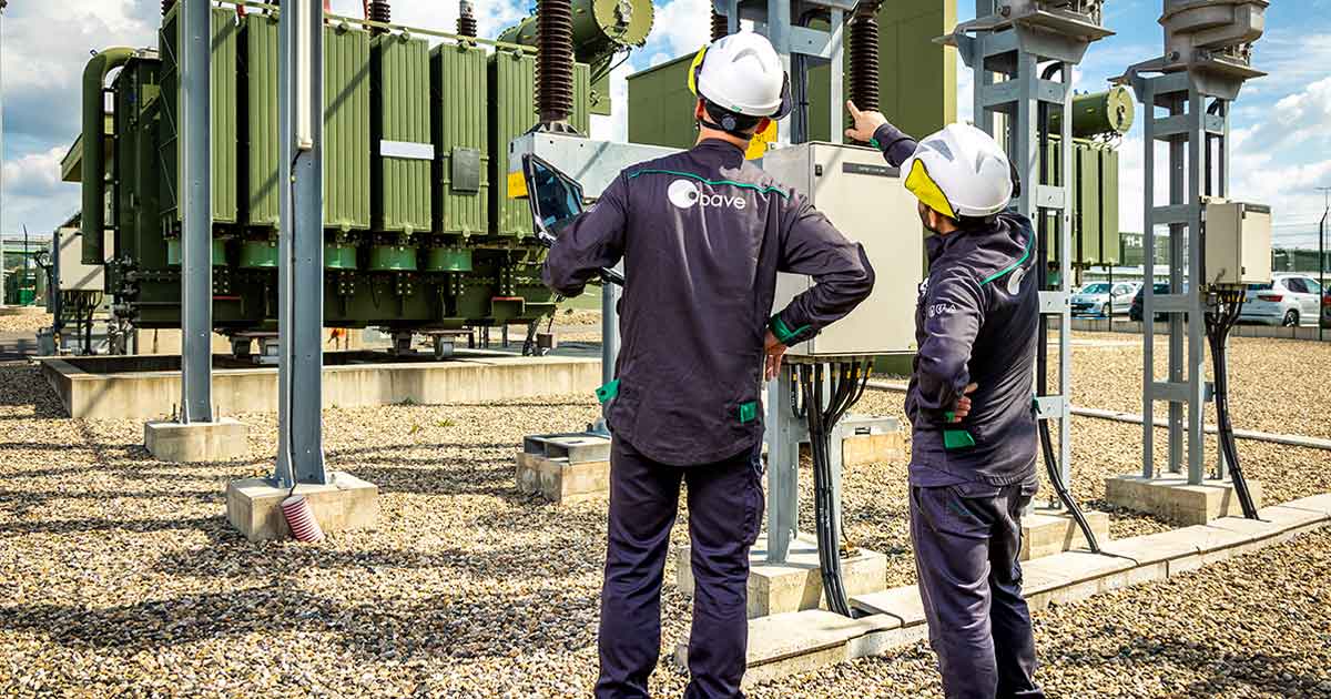 Deux collaborateurs Apave en mission Industrie