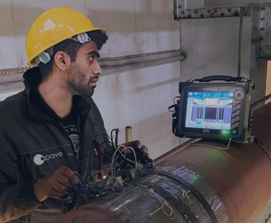 Apave inspector with a X ray NDT