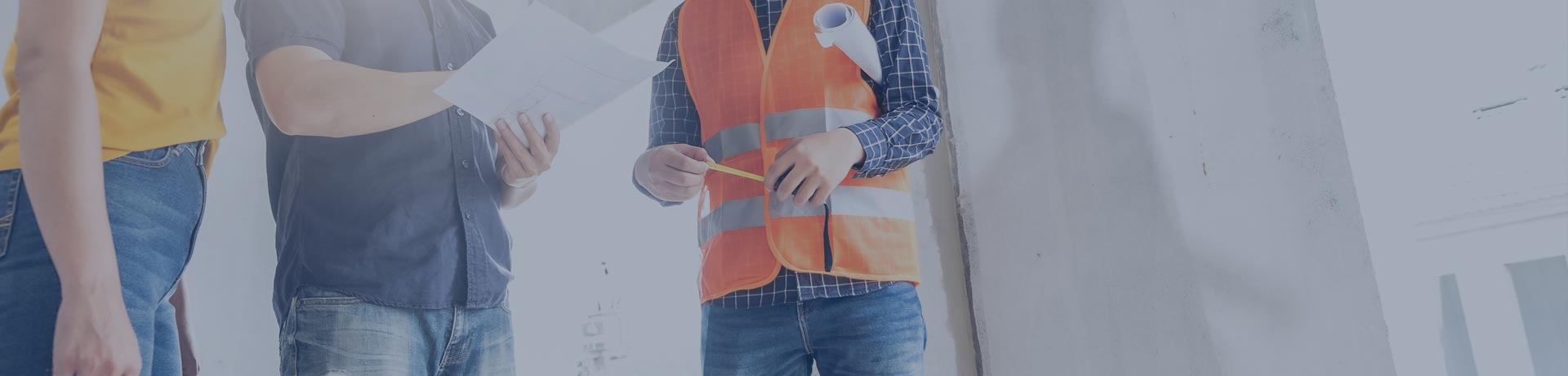 inspecteurs sur un chantier