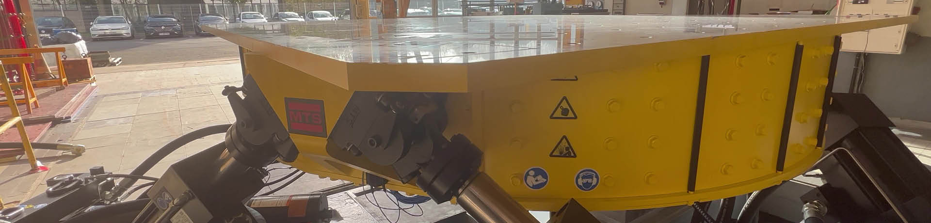 triaxial table
