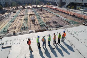 Hommes sur un chantier